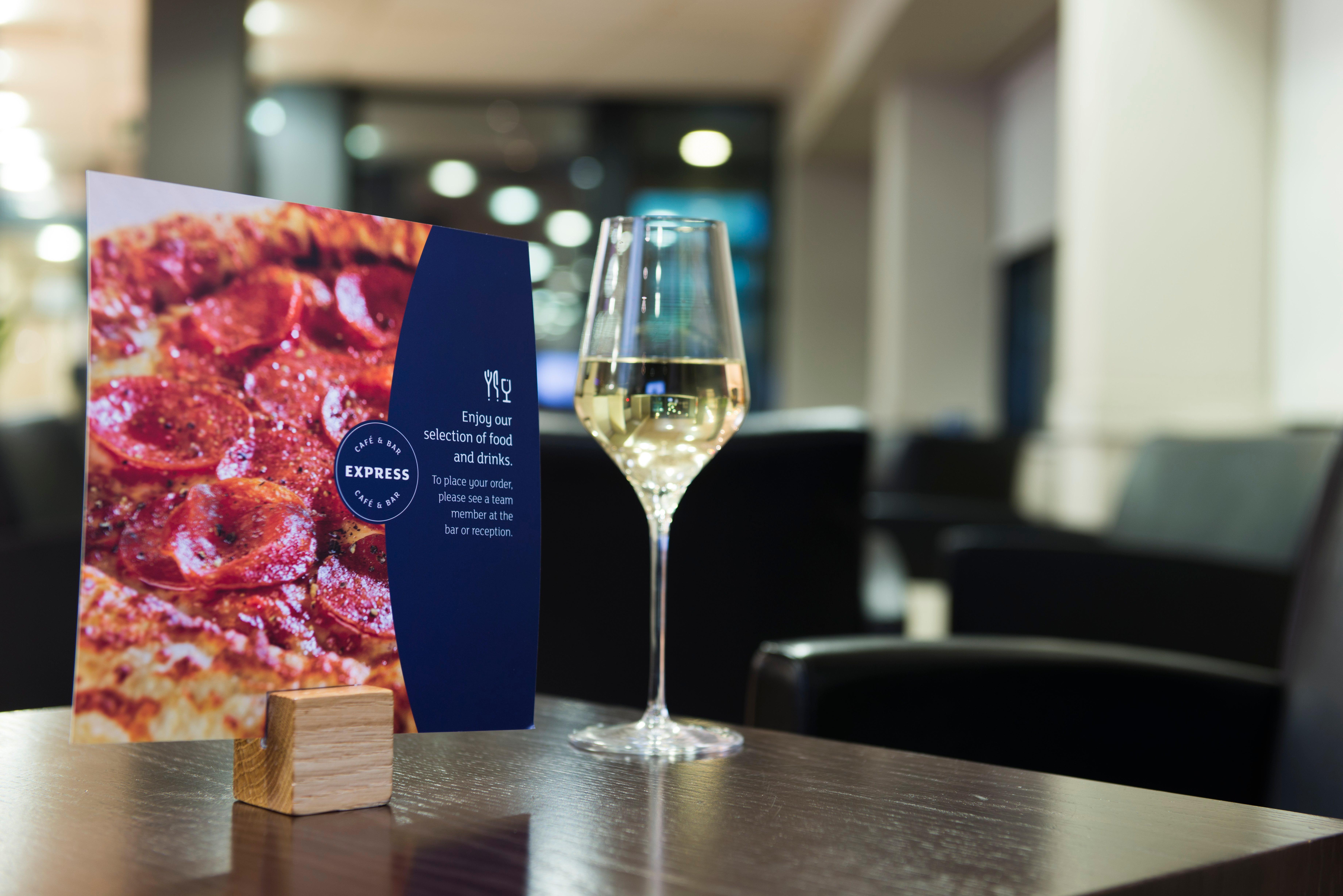 Holiday Inn Express Droitwich Spa By Ihg Extérieur photo