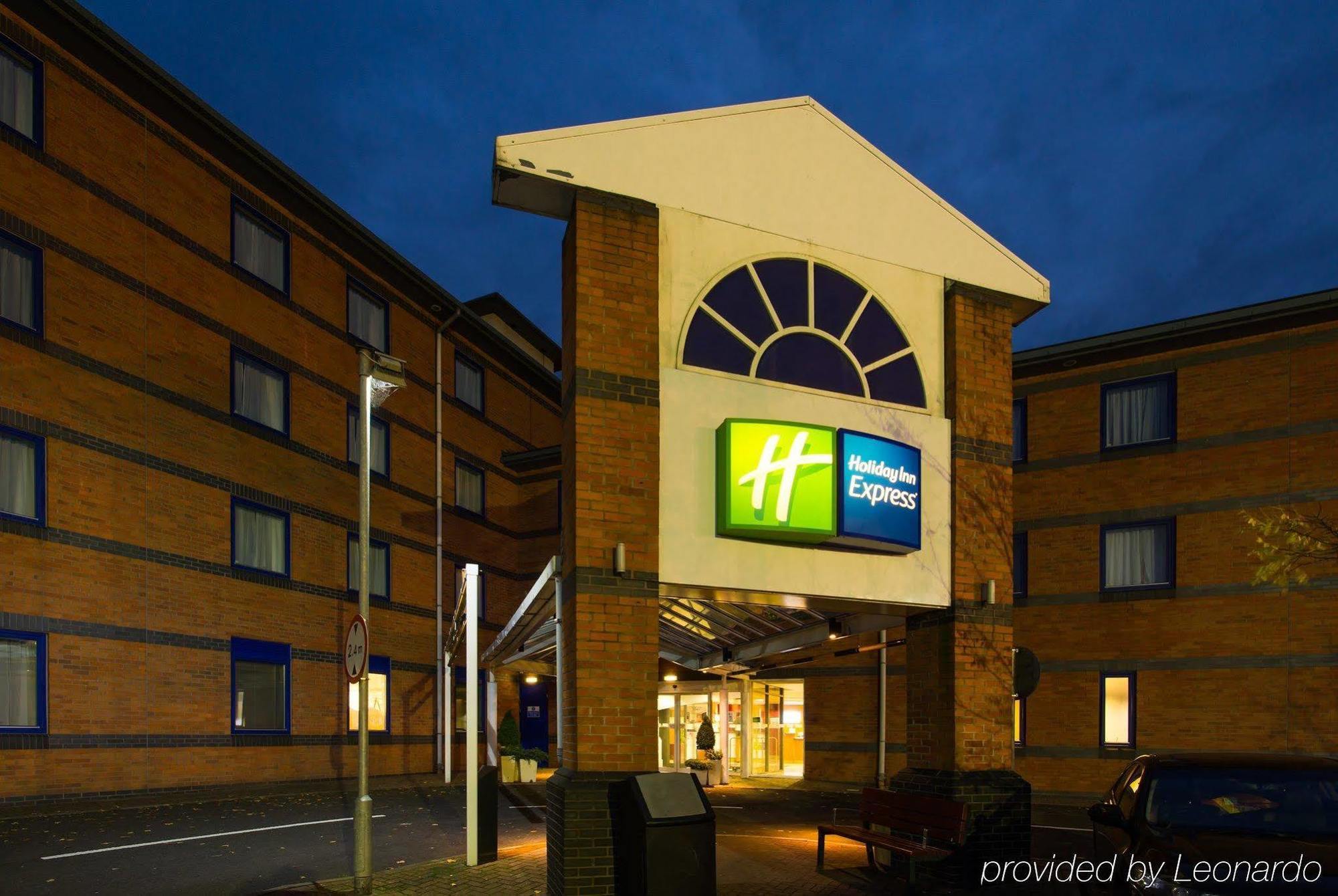 Holiday Inn Express Droitwich Spa By Ihg Extérieur photo